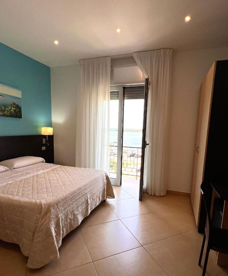 Il Vascello Hotel Porto Cesareo Exterior photo